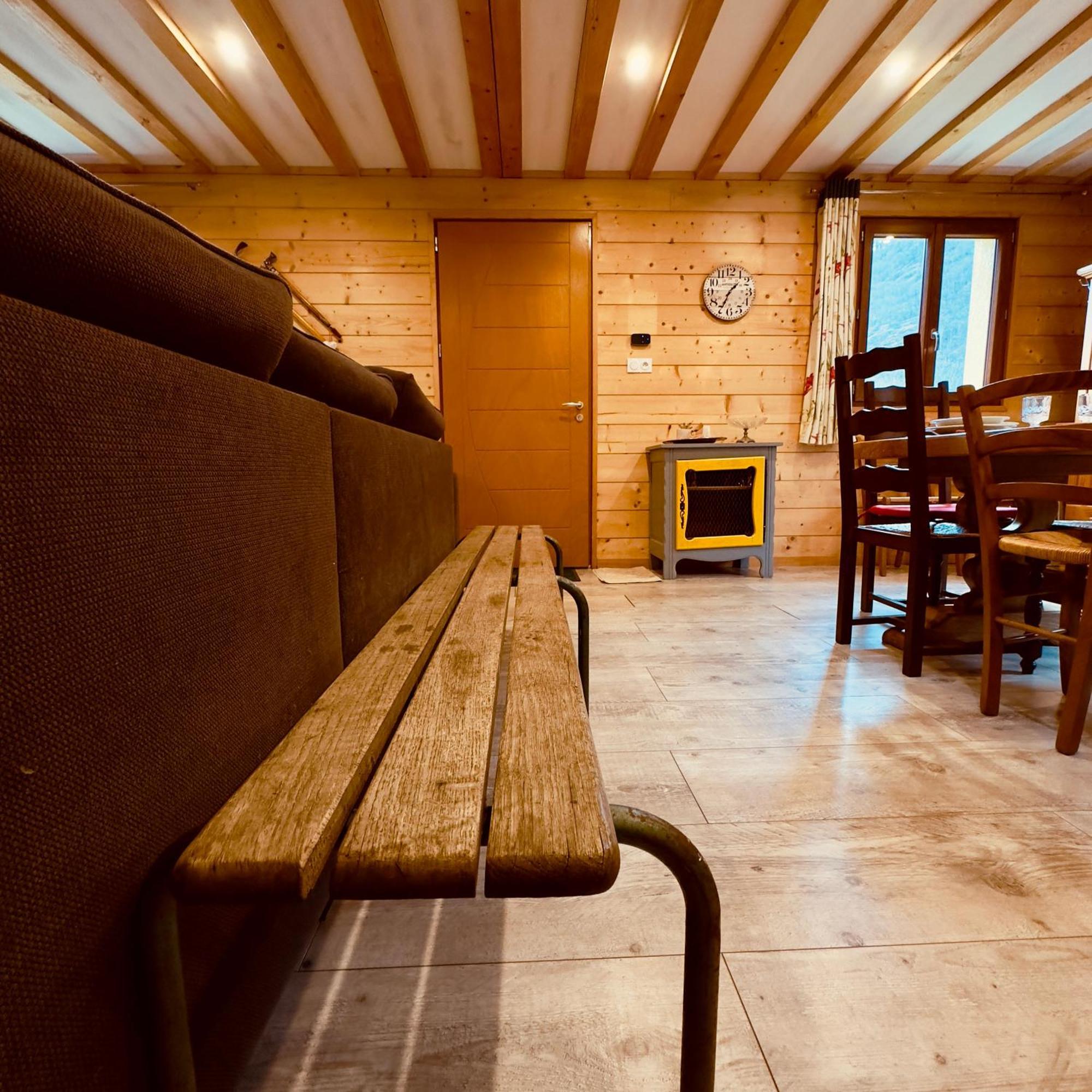 La Outin 1925 Chalet