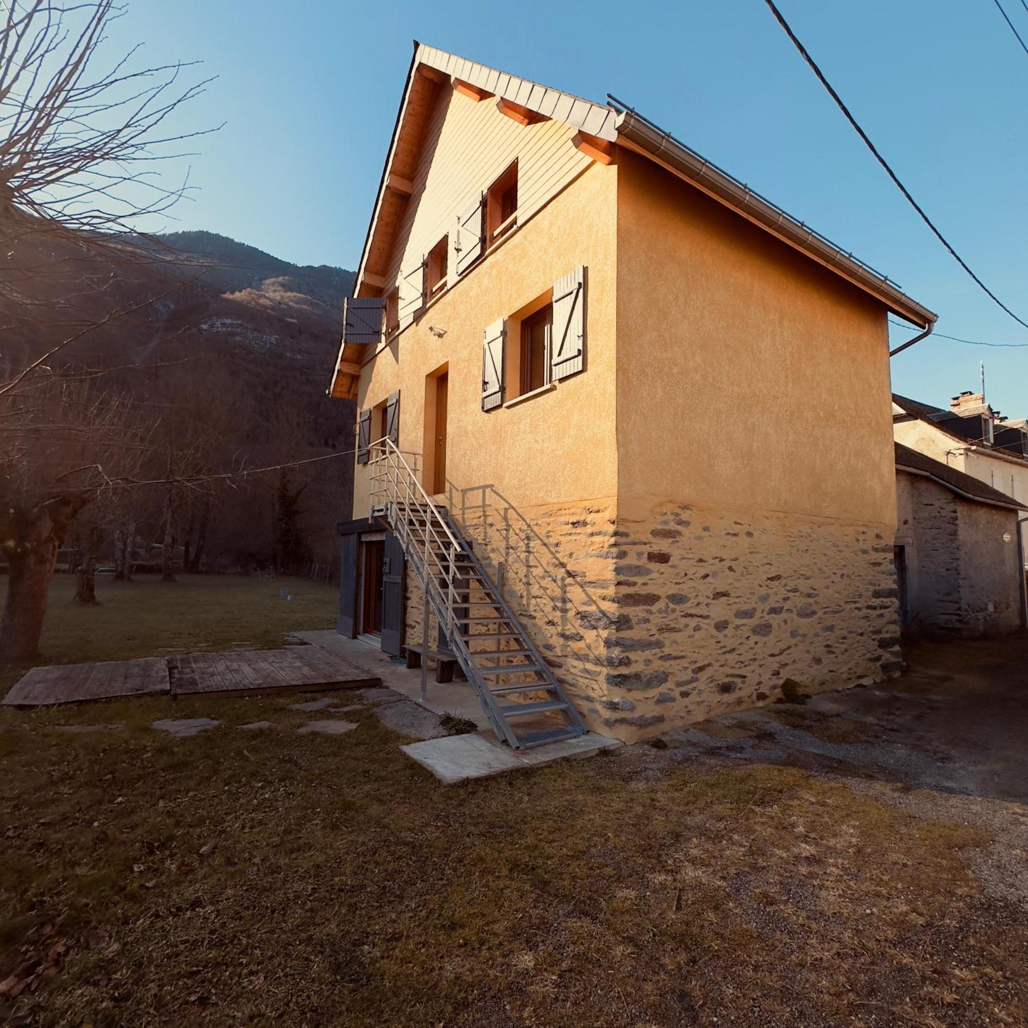 La Outin 1925 Chalet Fos (Haute-Garonne)